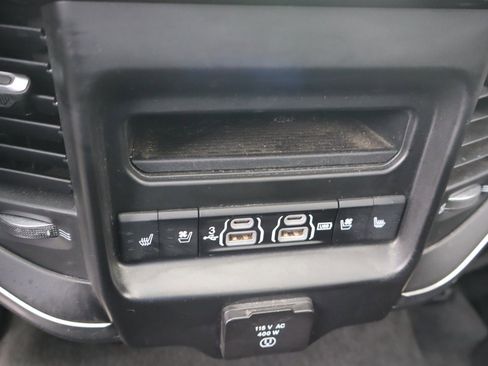 Used 2020 RAM 1500 Limited image 11