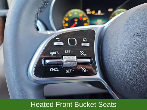 Used 2022 Mercedes-Benz GLC 300 4MATIC image 11