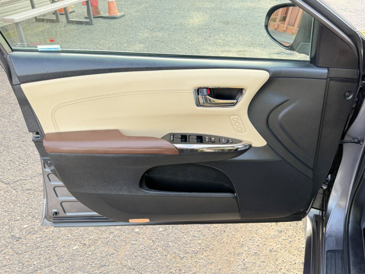 Used 2016 Toyota Avalon XLE Premium FWD image 15