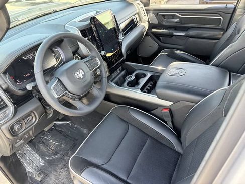 Used 2025 RAM 1500 Laramie w/ Night Edition AWD/4WD image 5