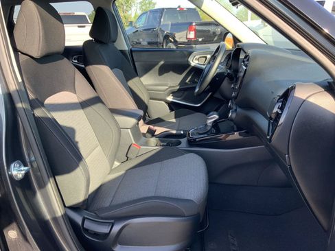 Used 2024 Kia Soul EX FWD image 57