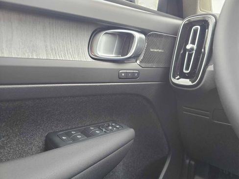 New 2026 Volvo XC40 B5 Plus w/ Protection Package Premier image 30