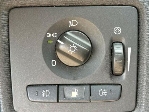 Used 2012 Volvo C70 T5 FWD image 17