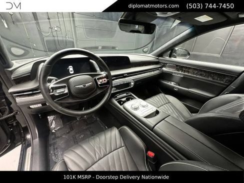 Used 2025 Genesis G90 3.5T AWD/4WD image 16