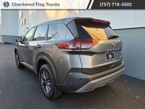 Used 2023 Nissan Rogue S image 5