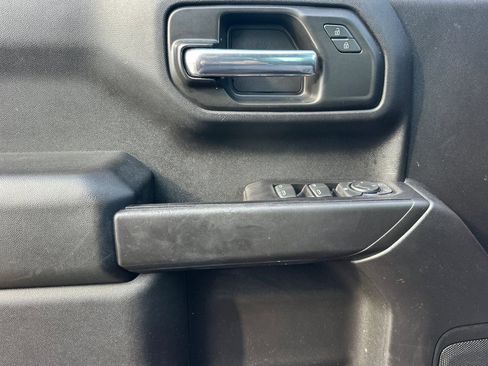 Used 2021 Chevrolet Silverado 1500 Custom image 11