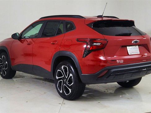 New 2026 Chevrolet Trax RS w/ Sunroof Package image 5