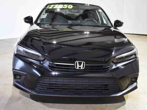 Certified 2024 Honda Civic Touring image 4