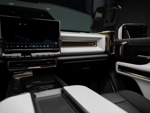 Used 2022 GMC Hummer EV Edition 1 w/ LPO, Illumination Package AWD/4WD image 42