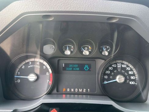 Used 2016 Ford F250 XL w/ Power Equipment Group image 11