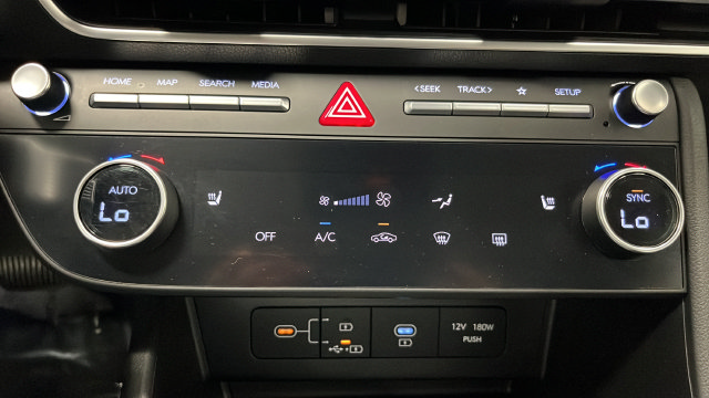 Used 2025 Hyundai Sonata SEL FWD image 17