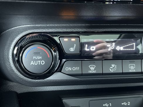 New 2026 Nissan Kicks SV w/ SV Premium Package AWD/4WD image 20