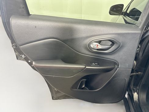 Used 2014 Jeep Cherokee Trailhawk w/ Leather Interior Group image 24