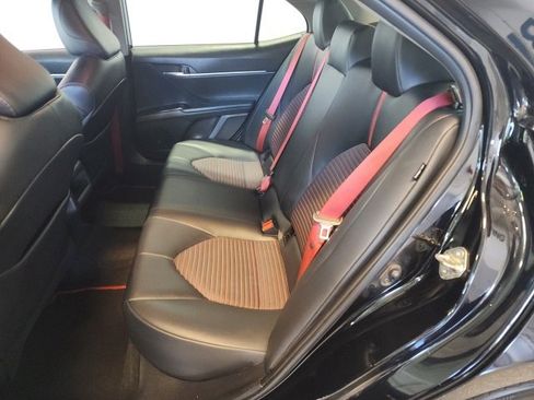 Used 2020 Toyota Camry XSE image 8