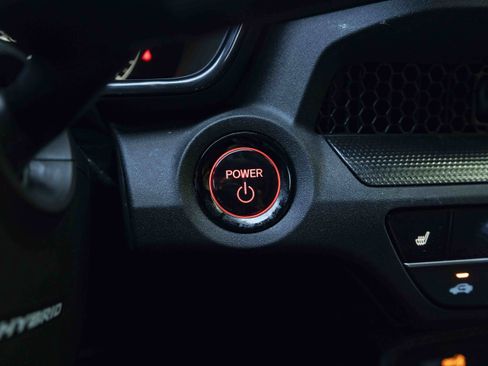 Used 2025 Honda CR-V Sport image 25