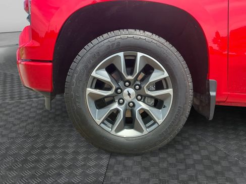 Used 2023 Chevrolet Silverado 1500 RST w/ Z71 Off-Road Package AWD/4WD image 14