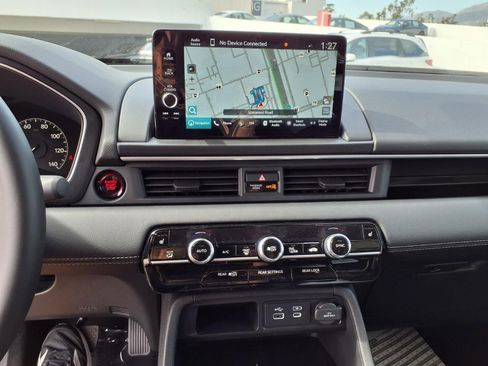 New 2025 Honda Pilot Touring image 12