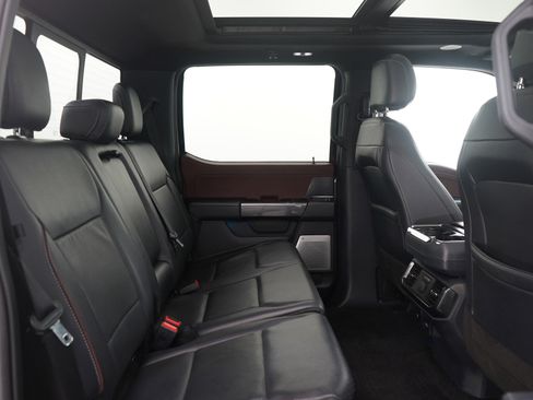 Used 2022 Ford F150 Lariat w/ Equipment Group 502A High image 14