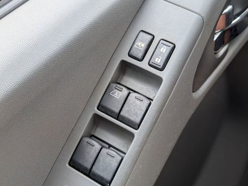 Used 2011 Nissan Frontier SV w/ SV Premium Utility Pkg RWD image 12