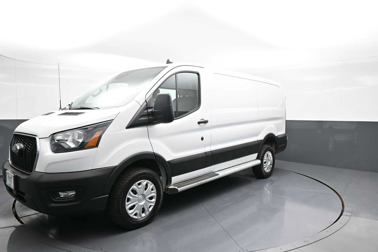 Used 2025 Ford Transit 250 Low Roof w/ Exterior Upgrade Package RWD image 1
