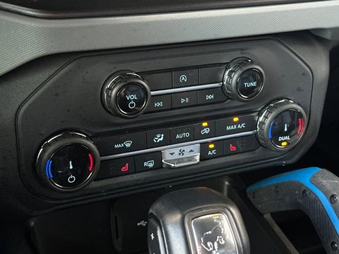 Certified 2022 Ford Bronco Black Diamond AWD/4WD image 20