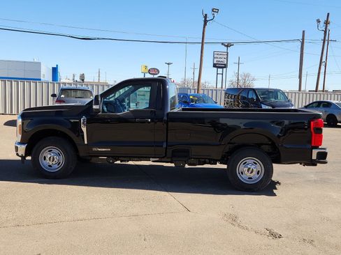 New 2025 Ford F250 XL w/ 360-Degree Camera Package RWD image 2