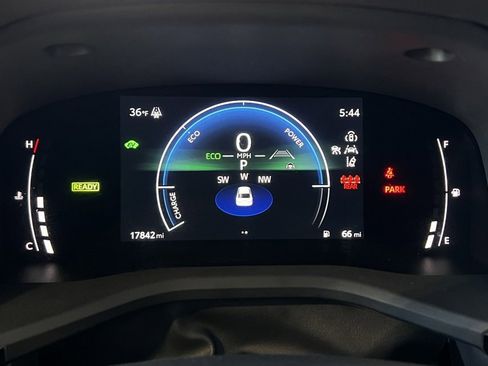 Certified 2025 Toyota Camry SE image 29