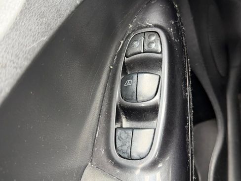 Used 2013 Nissan Juke NISMO image 22