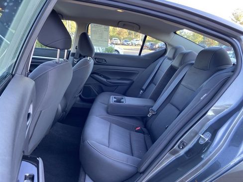 Used 2023 Nissan Altima 2.5 SV image 15