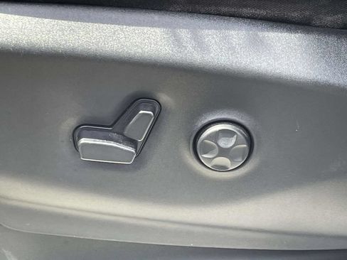 Certified 2018 Chrysler Pacifica Touring Plus FWD image 28