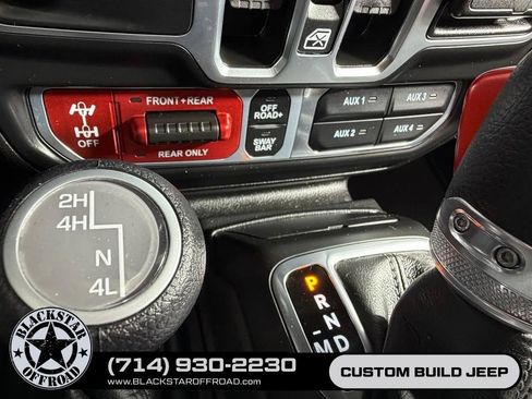 Used 2025 Jeep Wrangler Unlimited Rubicon AWD/4WD image 22