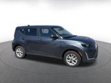 Used 2024 Kia Soul LX w/ Option Group 015 image 2