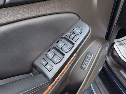 Used 2017 Chevrolet Tahoe Premier AWD/4WD image 11