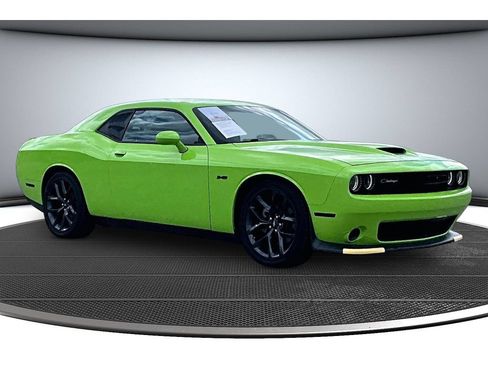 Certified 2023 Dodge Challenger R/T w/ Blacktop Package RWD image 14