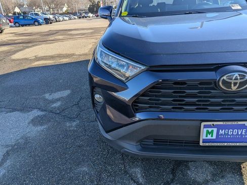 Used 2021 Toyota RAV4 XLE image 10