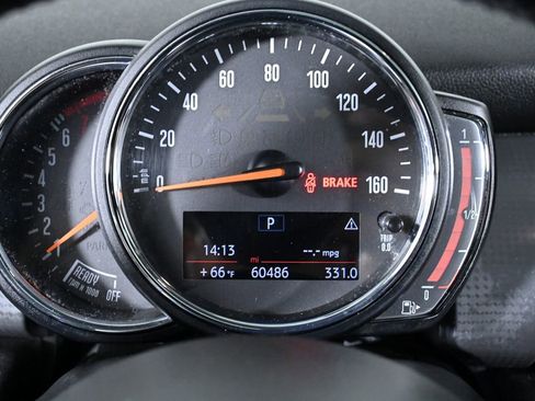 Used 2019 MINI Cooper 4-Door Hardtop w/ Signature Upholstery Package image 14