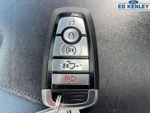 Used 2024 Ford F150 Platinum image 13