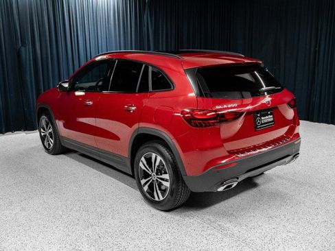 Certified 2026 Mercedes-Benz GLA 250 image 9