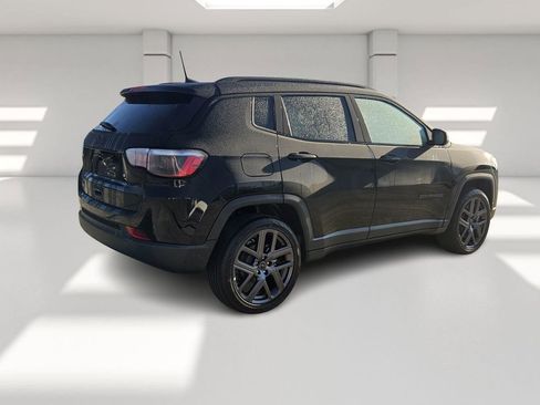 New 2026 Jeep Compass Latitude image 5