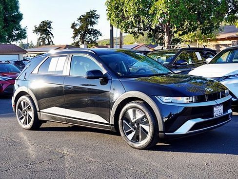 Certified 2025 Hyundai Ioniq 5 SEL image 6