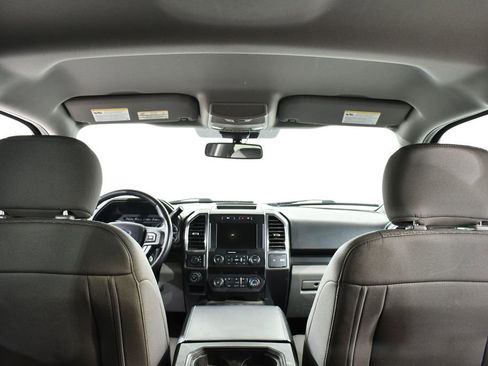 Used 2019 Ford F150 XLT w/ Equipment Group 302A Luxury AWD/4WD image 17