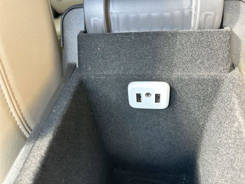 Used 2017 Cadillac XT5 Luxury w/ Driver Awareness Package image 34