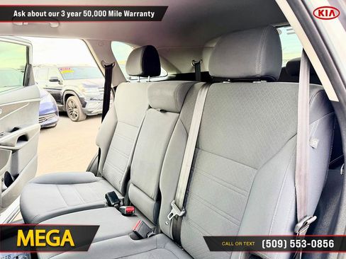 Used 2016 Kia Sorento LX image 18
