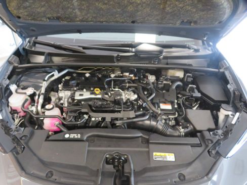 Used 2025 Toyota Prius LE image 50