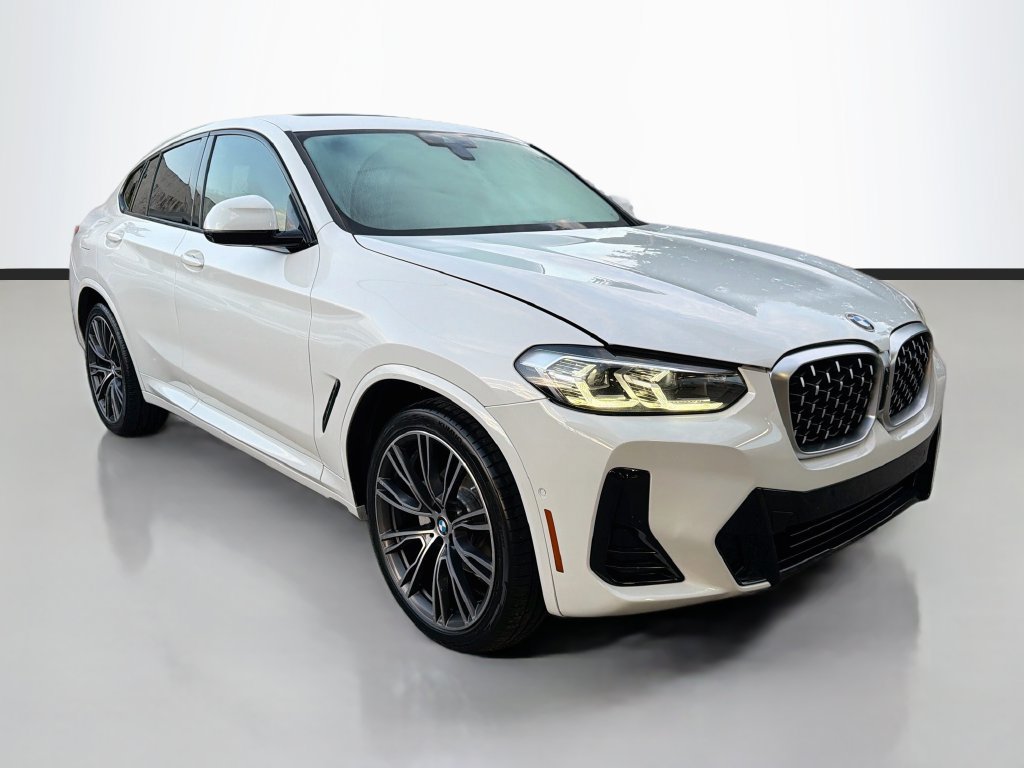 Used 2022 BMW X4 xDrive30i w/ M Sport Package 2 AWD/4WD image 1