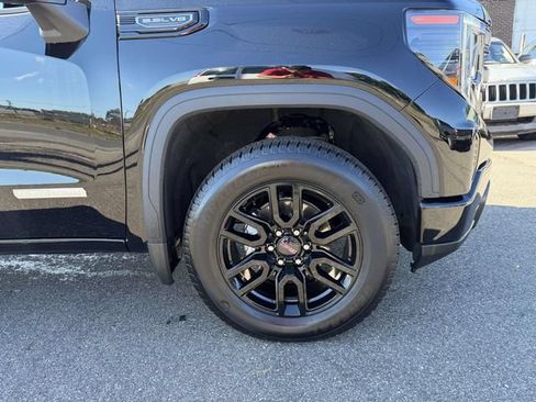 Used 2025 GMC Sierra 1500 Elevation AWD/4WD image 8