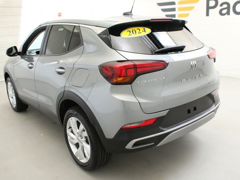 Used 2024 Buick Encore GX Preferred AWD/4WD image 7