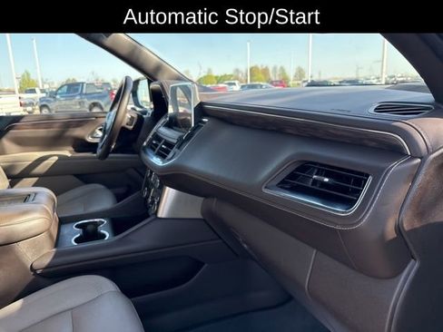 Used 2022 Chevrolet Tahoe Z71 w/ Z71 Off-Road Package AWD/4WD image 26
