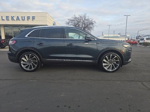 Used 2022 Lincoln Nautilus Reserve w/ Equipment Group 202A image 2