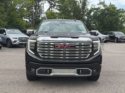 Used 2025 GMC Sierra 1500 Denali w/ Denali Reserve Package AWD/4WD image 3